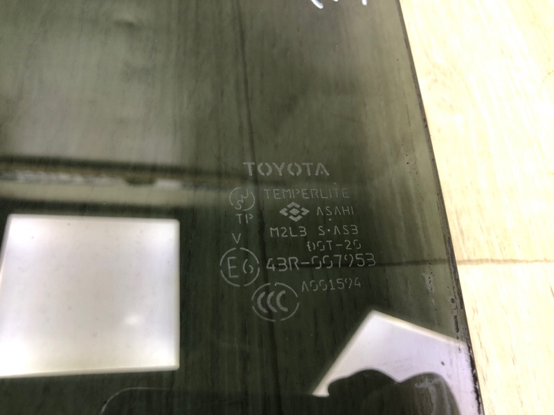 Стекло двери заднее левое RAV4 05-12 2006 2.4 2AZFE Стекло двери заднее левое RAV4 05-12 2006 2.4 2AZFE