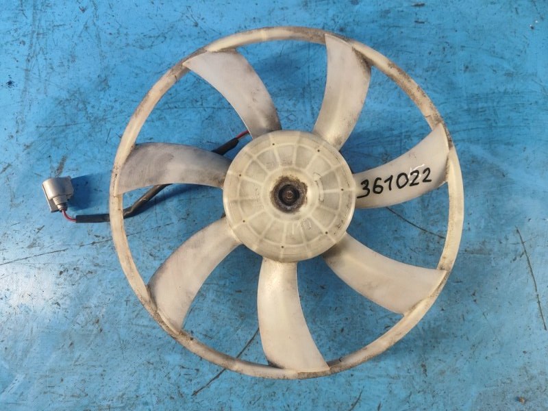 Запчасть крыльчатка вентилятора основного радиатора TOYOTA SIENNA 03-10 16361-0P120 Б/У Крыльчатка вентилятора основного радиатора TOYOTA SIENNA 03-10 16361-0P120 Б/У