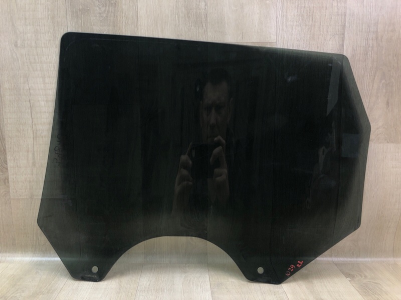 Стекло двери заднее правое JOURNEY 08-20 2008 3.5 EGF Стекло двери заднее правое JOURNEY 08-20 2008 3.5 EGF