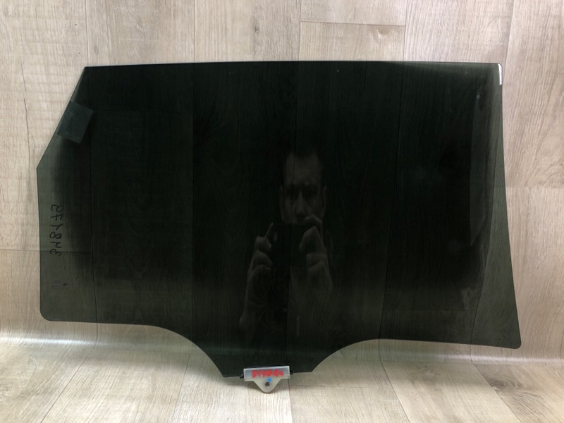 Стекло двери заднее левое SORENTO UM 14- 2017 2.4 G4KJ Стекло двери заднее левое SORENTO UM 14- 2017 2.4 G4KJ