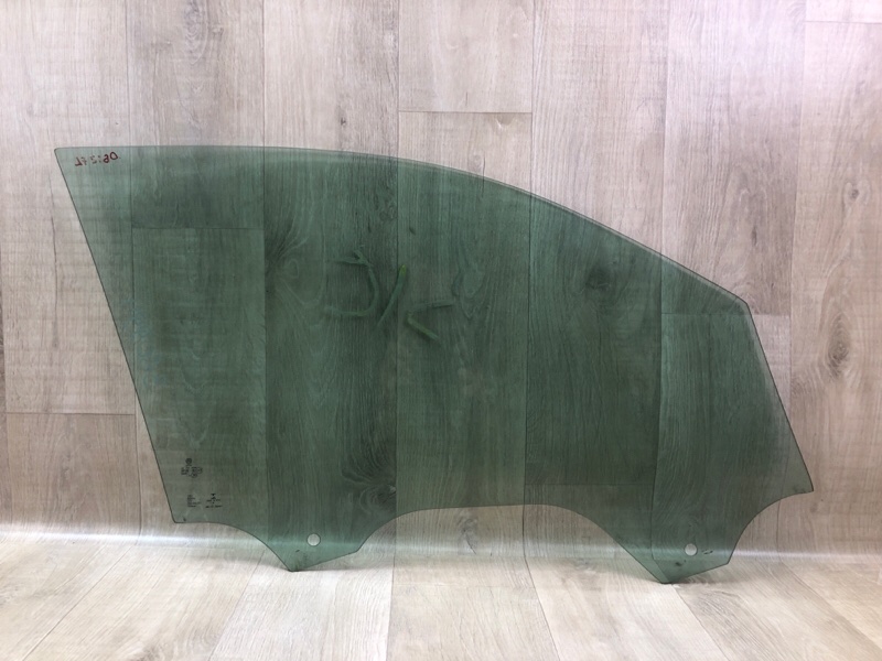 Стекло двери переднее левое TIGUAN 16-23 2018 DGUA 2.0 Стекло двери переднее левое TIGUAN 16-23 2018 DGUA 2.0