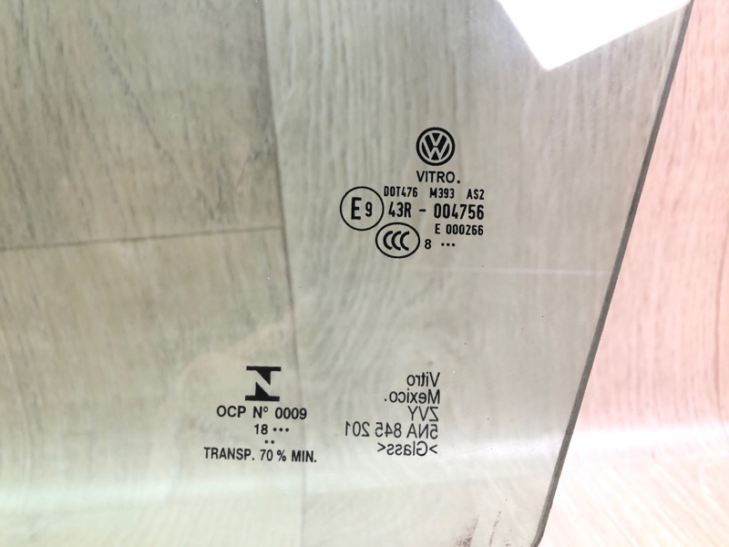 Стекло двери переднее левое TIGUAN 16-23 2018 DGUA 2.0 Стекло двери переднее левое TIGUAN 16-23 2018 DGUA 2.0