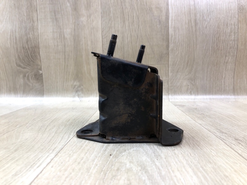 Кронштейн усилителя заднего бампера левый ROGUE 08-15 2010 2.5 QR25DE Кронштейн усилителя заднего бампера левый ROGUE 08-15 2010 2.5 QR25DE