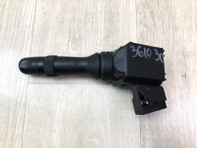 Подрулевой переключатель правый SIENNA 11-16 2014 3.5 2GR-FE