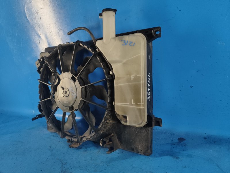 Диффузор вентилятора основного радиатора KIA FORTE YD 12- 2.0 G4NC Диффузор вентилятора основного радиатора KIA FORTE YD 12- 2.0 G4NC