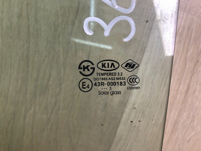 Стекло двери заднее левое FORTE YD 12- 2013 2.0 G4NC