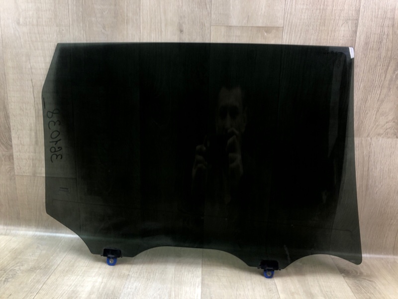 Стекло двери заднее левое X-TRAIL/ROGUE T32 13-20 Внедорожник
