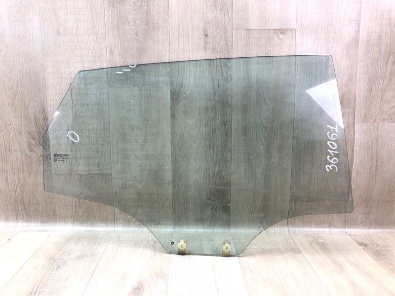 Стекло двери заднее правое HYUNDAI ACCENT RB 10- 2013 ХЭТЧБЭК 1.6 G4FD 834211R210 Б/У