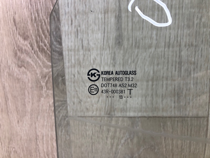 Стекло двери заднее правое ACCENT RB 10- 2013 ХЭТЧБЭК 1.6 G4FD