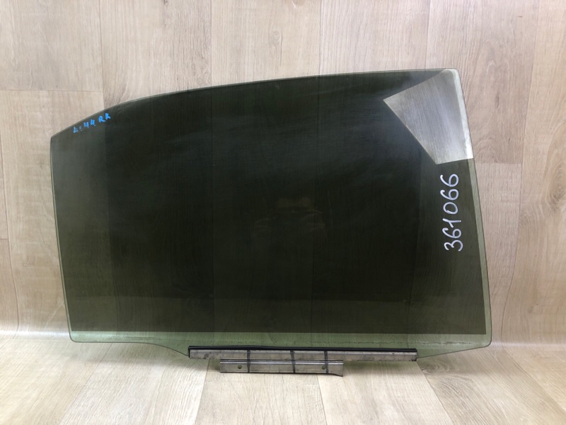 Стекло двери заднее правое TOYOTA CAMRY 40 06-11 2007 3.5 2GR-FE 6811333150 Б/У