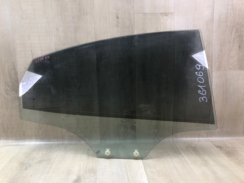 Стекло двери заднее правое HYUNDAI ACCENT RB 10- 2014 1.6 G4FD 834211R010 Б/У