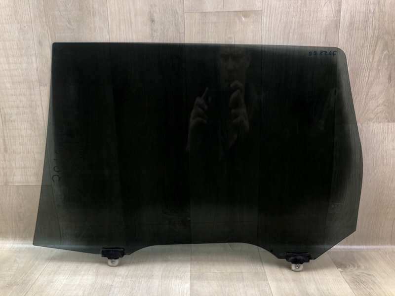 Стекло двери заднее правое OUTLANDER GF 12- 2013 2.4 4J12 Стекло двери заднее правое OUTLANDER GF 12- 2013 2.4 4J12