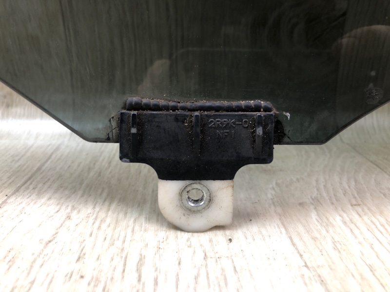 Стекло двери заднее правое OUTLANDER GF 12- 2013 2.4 4J12 Стекло двери заднее правое OUTLANDER GF 12- 2013 2.4 4J12