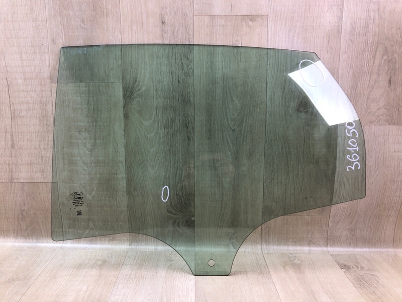 Запчасть стекло двери заднее левое FORD FOCUS 10-18 2017 2.0 C20HDEX CP9Z-5825713-A Б/У Стекло двери заднее левое FORD FOCUS 10-18 2017 2.0 C20HDEX CP9Z-5825713-A Б/У