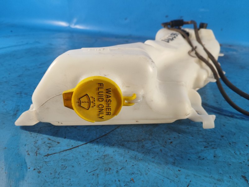 Бачок омывателя DODGE JOURNEY 08-20 2.4 ED3 Бачок омывателя DODGE JOURNEY 08-20 2.4 ED3