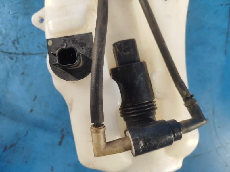 Бачок омывателя JOURNEY 08-20 2016 2.4 ED3 Бачок омывателя JOURNEY 08-20 2016 2.4 ED3