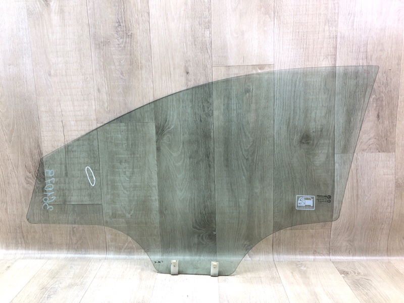 Стекло двери переднее правое ACCENT RB 10- 2013 ХЭТЧБЭК 1.6 G4FD