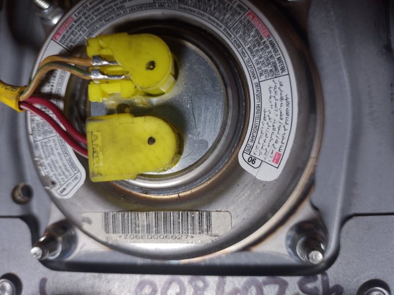 Подушка безопасности в руль GALANT 03-12 2011 Седан 2.4 Подушка безопасности в руль GALANT 03-12 2011 Седан 2.4