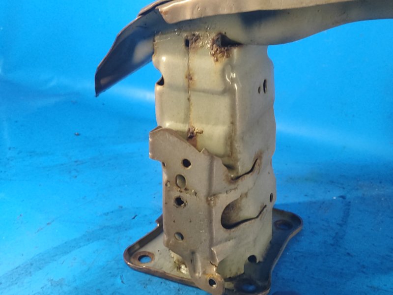 Усилитель переднего бампера ESCAPE 12-19 Усилитель переднего бампера ESCAPE 12-19