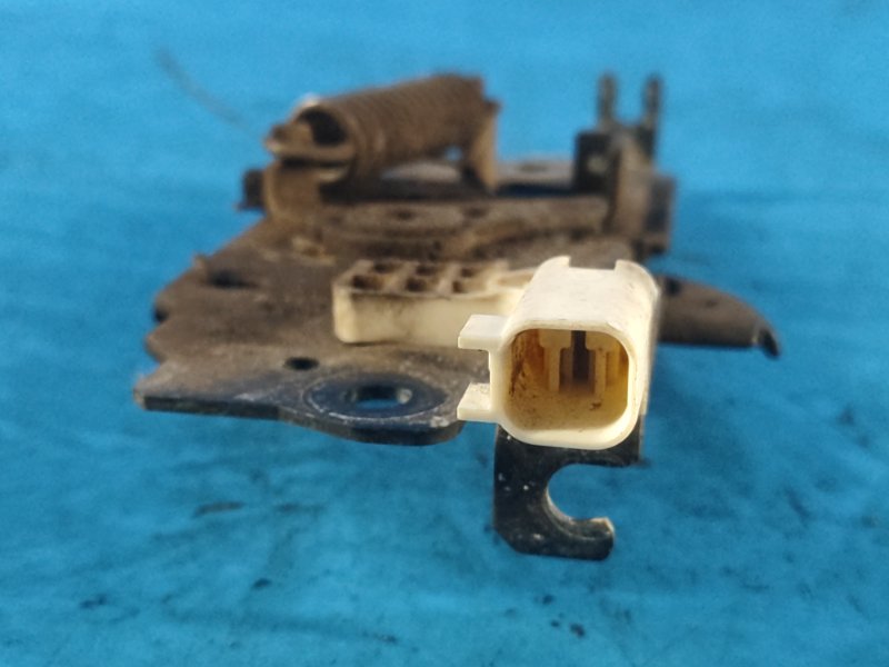 Замок капота FORD ESCAPE 12-19