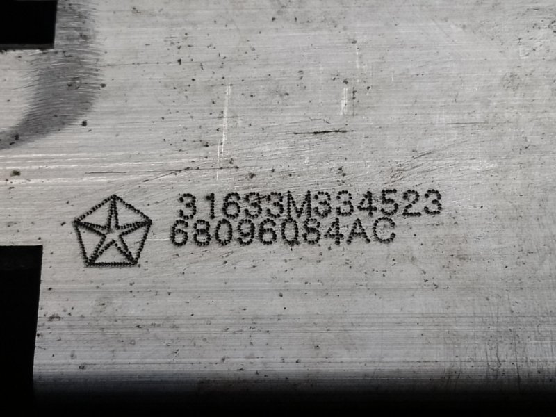 Кронштейн переднего бампера правый 200 14-16 2016 2.4 ED6 Кронштейн переднего бампера правый 200 14-16 2016 2.4 ED6