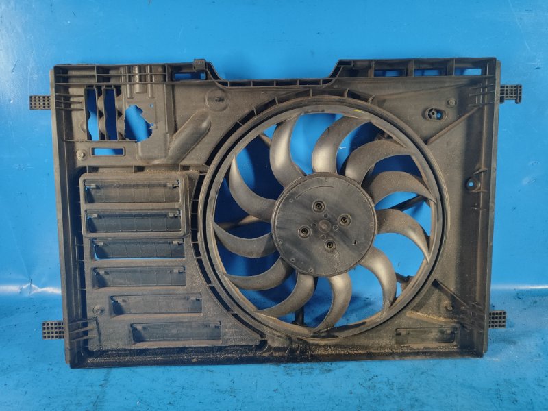 Диффузор вентилятора основного радиатора ESCAPE 12-19