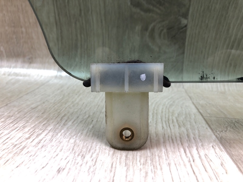 Стекло двери переднее правое RIO FB 17- 2019 1.6 G4FM Стекло двери переднее правое RIO FB 17- 2019 1.6 G4FM