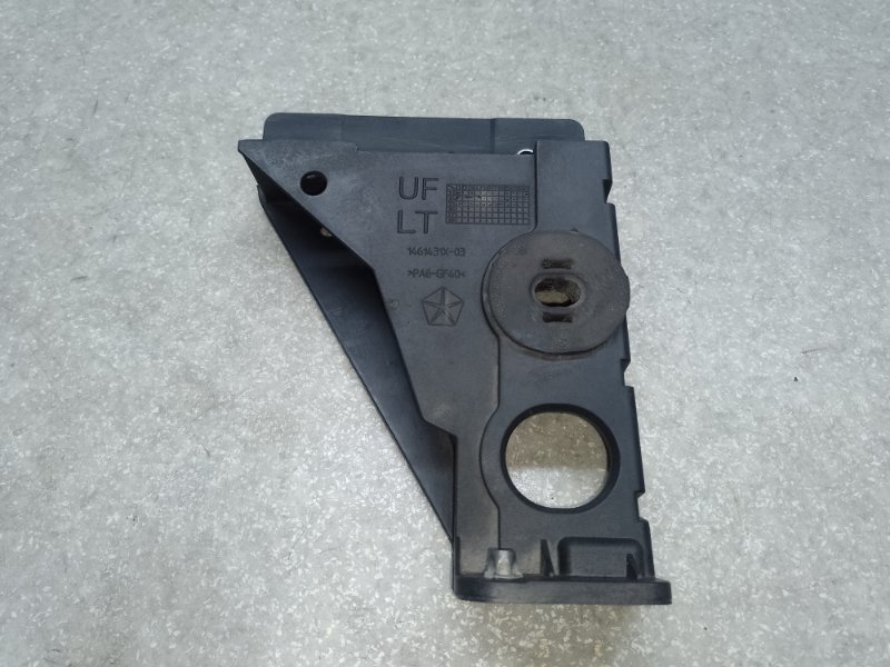 Крепление радиатора левое CHRYSLER 200 14-16 2016 2.4 ED6 68247 609AA Б/У