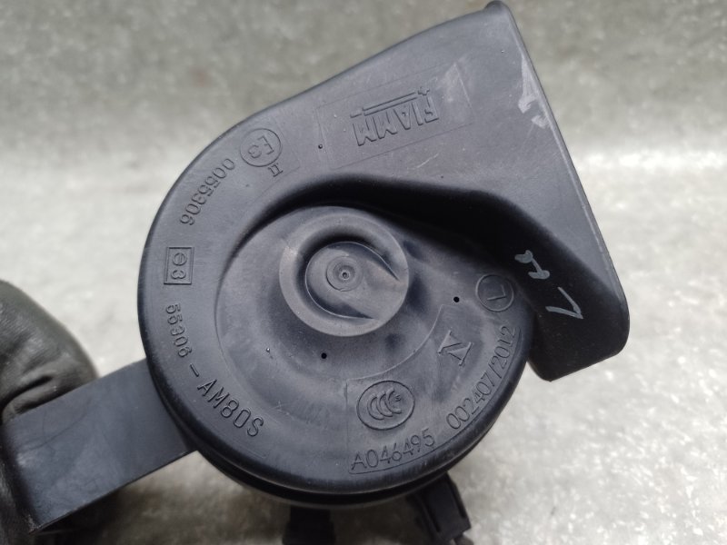 Сигнал левый CHRYSLER 200 14-16 2.4 ED6 Сигнал левый CHRYSLER 200 14-16 2.4 ED6