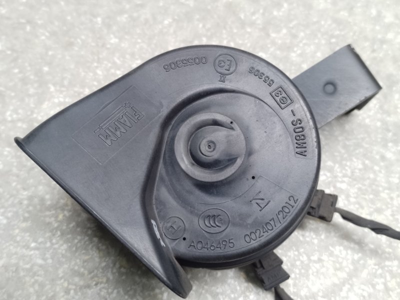 Сигнал правый CHRYSLER 200 14-16 2.4 ED6 Сигнал правый CHRYSLER 200 14-16 2.4 ED6