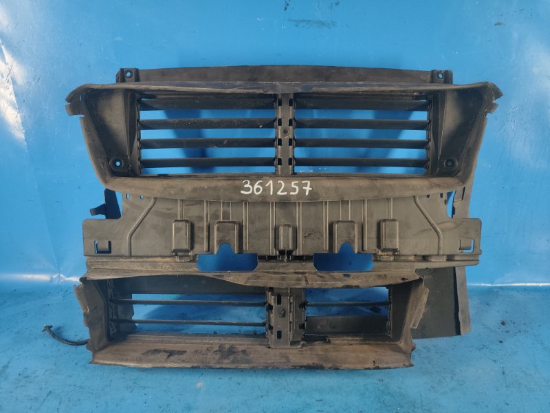 Жалюзи радиатора FORD FUSION 14- HS738475A Б/У