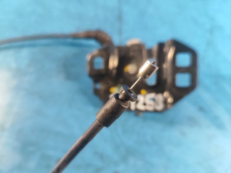 Замок капота правый FUSION 14-