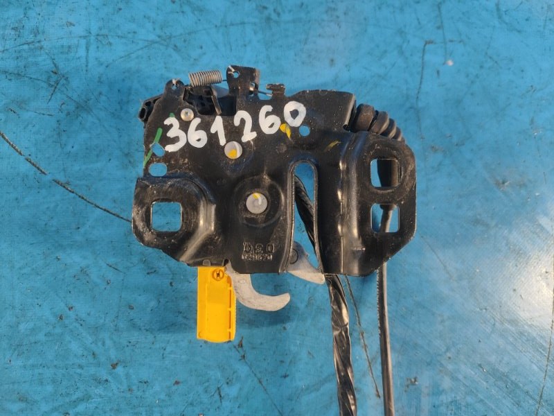 Замок капота левый FORD FUSION 14- DS7A-16701-AE Б/У