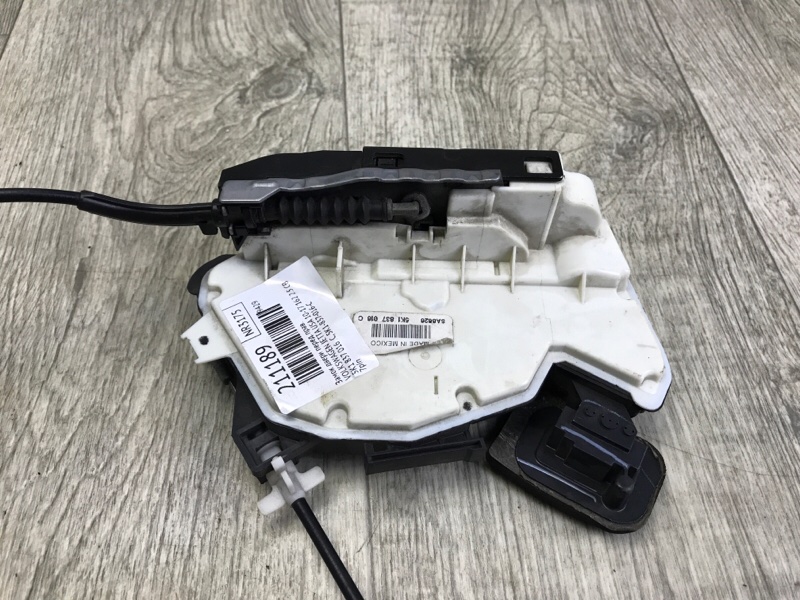 Замок двери передний правый JETTA USA 10-17 2011 162 CBTA 2.5L