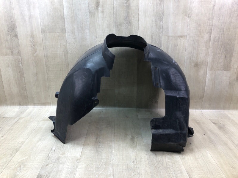 Запчасть подкрылок передний левый FORD FOCUS 10-18 MK3 AM5Z-16103-A Б/У Подкрылок передний левый FORD FOCUS 10-18 MK3 AM5Z-16103-A Б/У