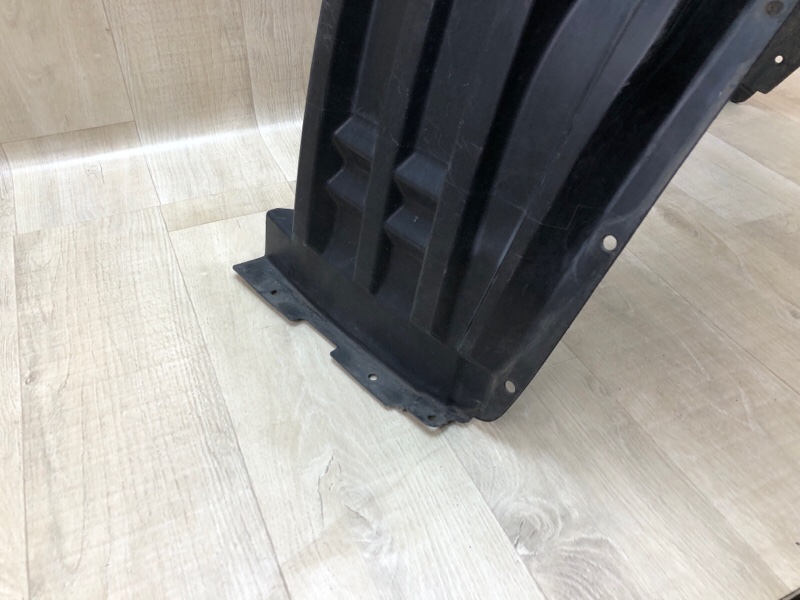 Подкрылок передний левый OUTLANDER GF 12- 2013 2.4 4J12