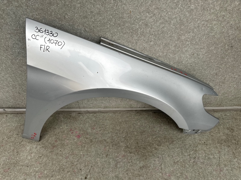 Крыло переднее правое PASSAT CC 08-12 2008 2.0 CCTA