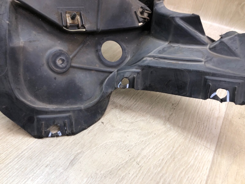 Подкрылок передний правый X-TRAIL/ROGUE T32 13-20 Внедорожник Подкрылок передний правый X-TRAIL/ROGUE T32 13-20 Внедорожник