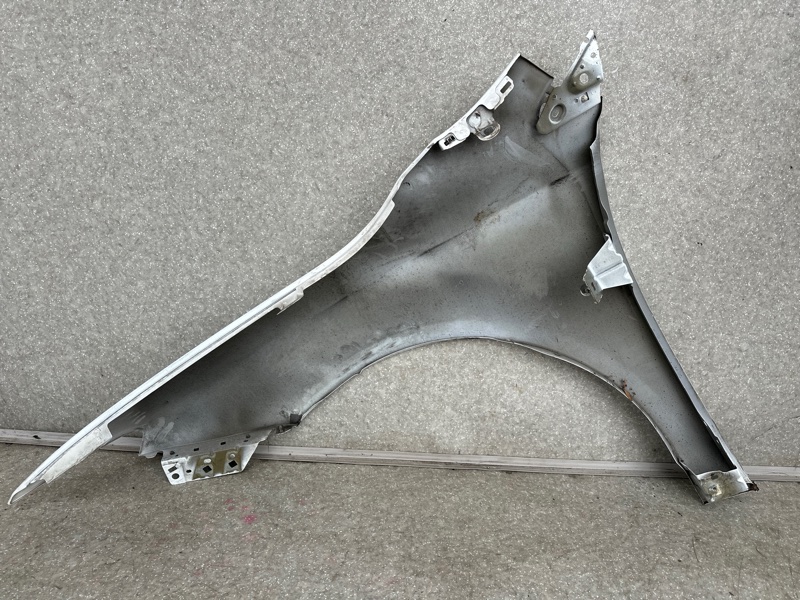 Крыло переднее правое 200 14-16 2016 2.4 ED6 Крыло переднее правое 200 14-16 2016 2.4 ED6