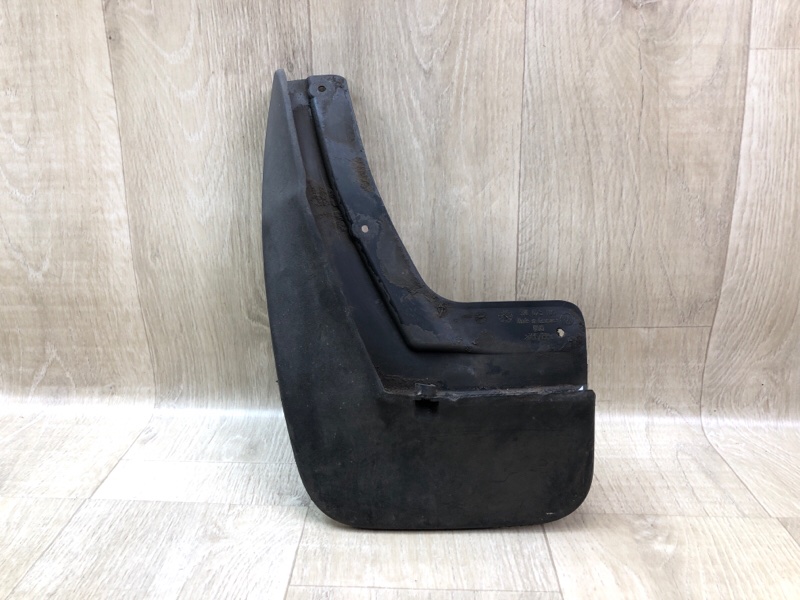 Запчасть брызговик задний левый VOLKSWAGEN TIGUAN 16-23 2018 DGUA 2.0 5NL075101 Б/У Брызговик задний левый VOLKSWAGEN TIGUAN 16-23 2018 DGUA 2.0 5NL075101 Б/У