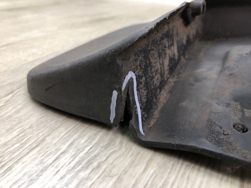 Брызговик задний левый TIGUAN 16-23 2018 DGUA 2.0 Брызговик задний левый TIGUAN 16-23 2018 DGUA 2.0