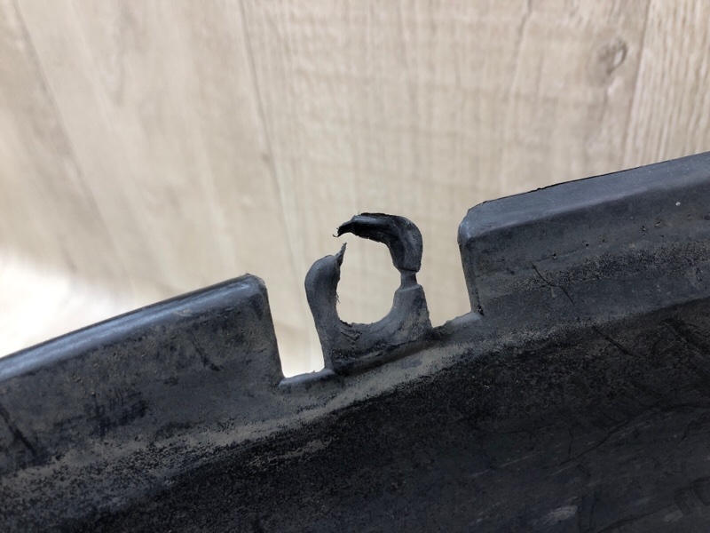 Подкрылок передний левый SX4 06-13 2009 J20A Подкрылок передний левый SX4 06-13 2009 J20A