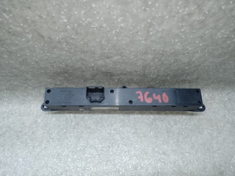 Индикатор подушки безопасности H3 05-10 2006 L52 3.5 L