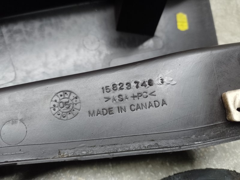 Накладка проема багажника левая HUMMER H3 05-10 L52 3.5 L Накладка проема багажника левая HUMMER H3 05-10 L52 3.5 L