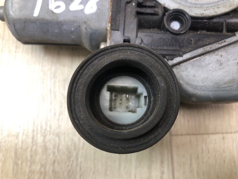 Стеклоподъемник передний правый VENZA 09-16 2013 3.5 2GR-FE Стеклоподъемник передний правый VENZA 09-16 2013 3.5 2GR-FE