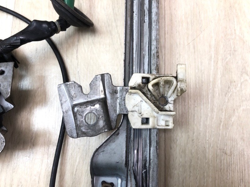 Стеклоподъемник передний левый G35 03-07 Седан 3.5 VQ35DE Стеклоподъемник передний левый G35 03-07 Седан 3.5 VQ35DE