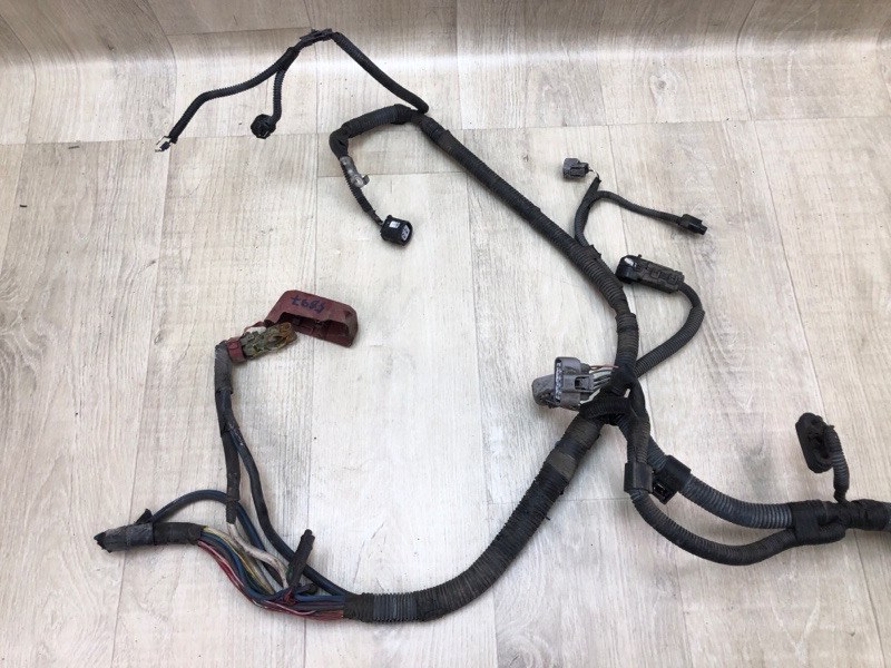 Проводка подкапотная TOYOTA COROLLA 150 06-13 1.8 2ZRFE Проводка подкапотная TOYOTA COROLLA 150 06-13 1.8 2ZRFE