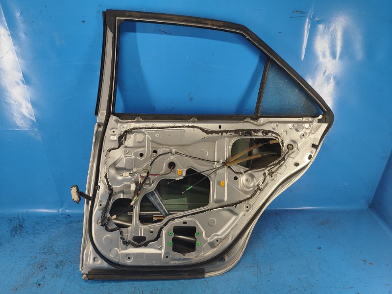 Дверь задняя правая CAMRY 55 14-17 2014 2.5 2ARFE