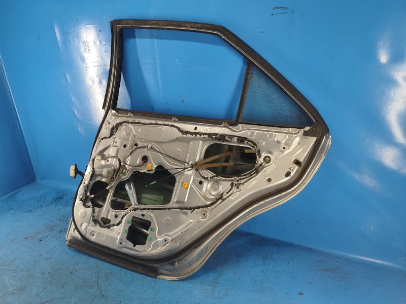 Дверь задняя правая CAMRY 55 14-17 2014 2.5 2ARFE