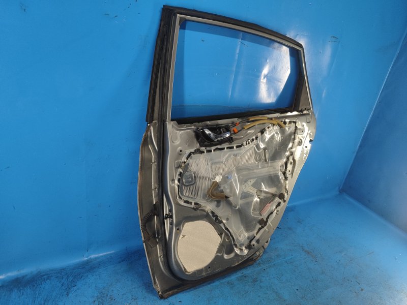 Дверь задняя правая SENTRA B17 12-21 Дверь задняя правая SENTRA B17 12-21